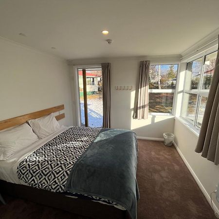 Tailor Made Tekapo Accommodation - Hostel Lake Tekapo Bagian luar foto